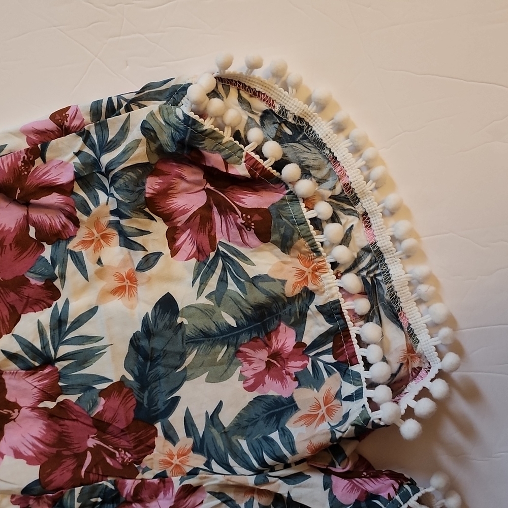 Floral Print Pom Pom Shorts - Picture 4 of 5